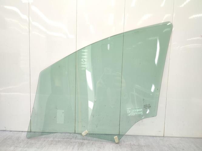 Vitre avant droit PEUGEOT 307 PHASE 1 Essence