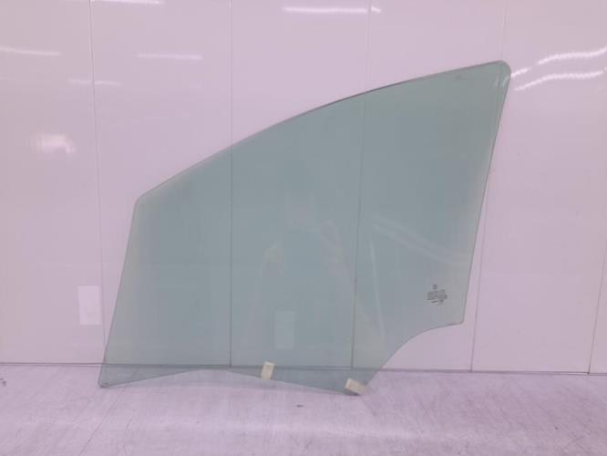 Vitre avant droit PEUGEOT 307 PHASE 2 BREAK Diesel