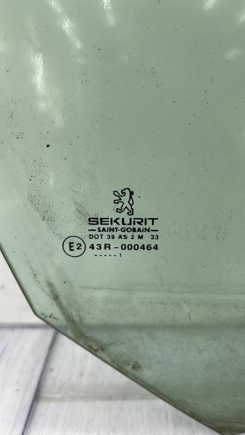 Vitre avant droit PEUGEOT 206 PHASE 1 Diesel