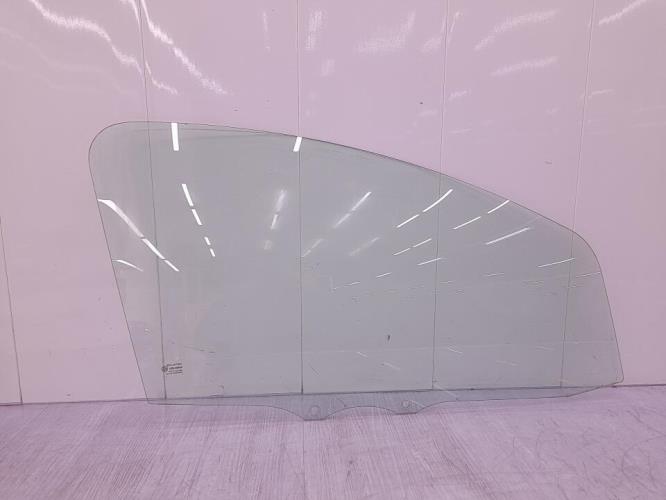 Vitre avant droit PEUGEOT 107 PHASE 1 Diesel