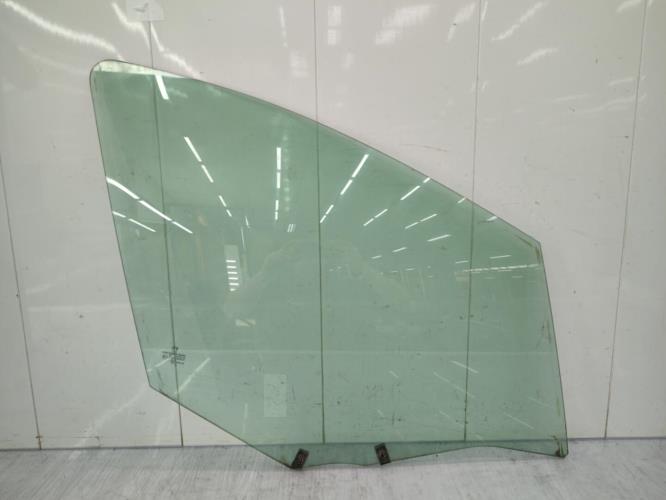 Vitre avant droit PEUGEOT 308 1 PHASE 1 Diesel