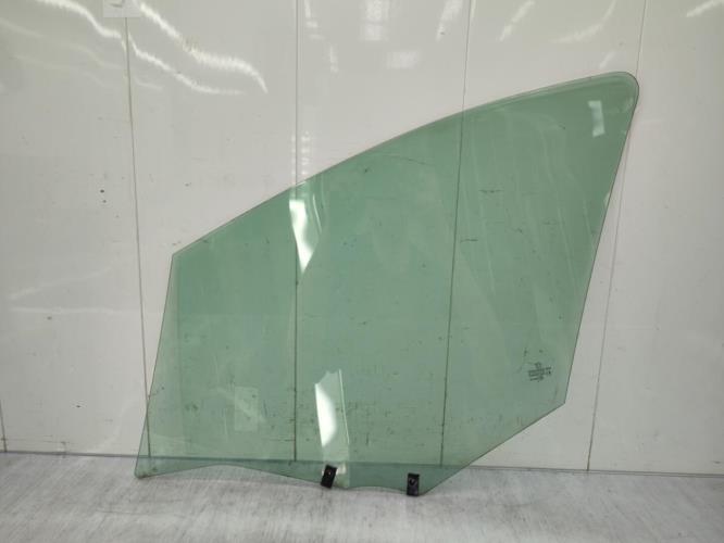 Vitre avant droit PEUGEOT 308 1 SW PHASE 1 BREAK