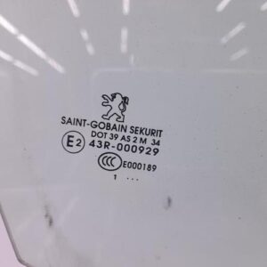 Vitre avant droit PEUGEOT 308 1 SW PHASE 2 BREAK Diesel