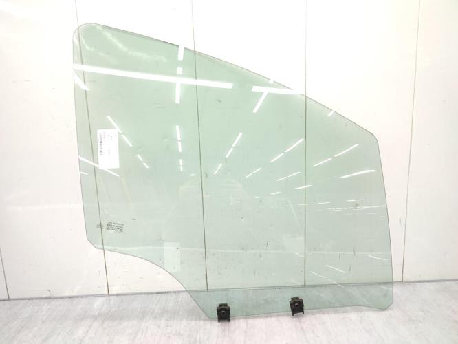 Vitre avant droit CITROEN C3 2 PHASE 2 Essence