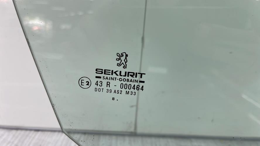 Vitre avant droit PEUGEOT 206 PHASE 1 Diesel