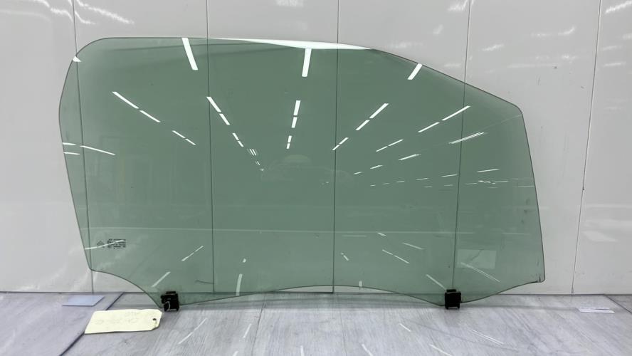 Vitre avant droit CITROEN DS3 PHASE 1 Essence