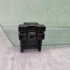 Vitre avant droit PEUGEOT 3008 1 PHASE 1 Diesel