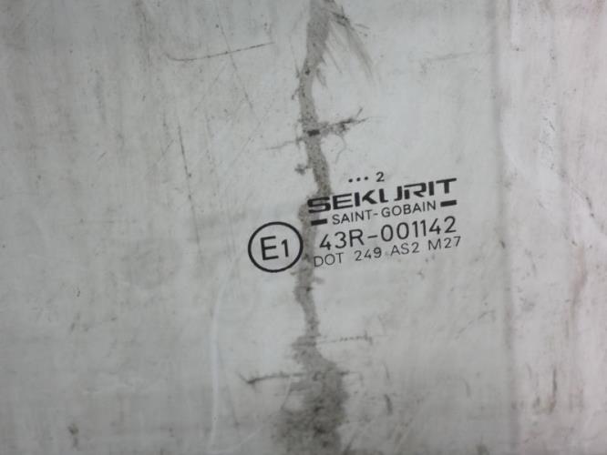 Vitre avant droit CITROEN BERLINGO 1 PHASE 1 Diesel