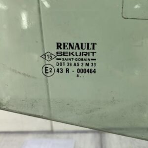 Vitre avant droit RENAULT CLIO 2 PHASE 1 Essence