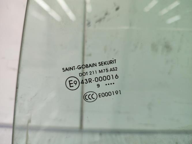 Vitre avant gauche CITROEN BERLINGO 2 PHASE 1 Diesel