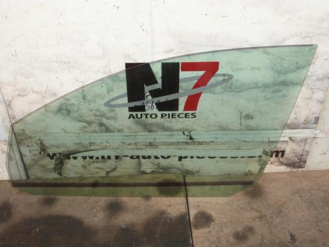 Vitre avant gauche VOLKSWAGEN GOLF 5 Diesel