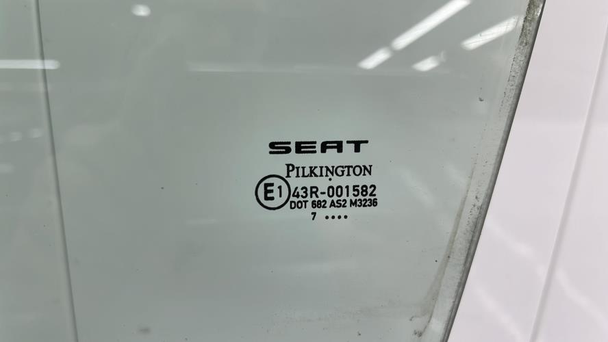 Vitre avant gauche SEAT LEON 2 PHASE 1 Diesel