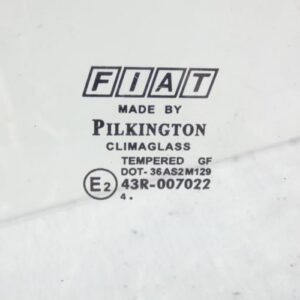 Vitre avant gauche FIAT PUNTO 2 PHASE 1 Diesel