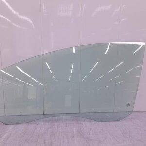 Vitre avant gauche VOLKSWAGEN GOLF PLUS PHASE 2 Essence