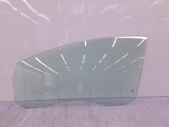 Vitre avant gauche VOLKSWAGEN GOLF PLUS PHASE 2 Essence