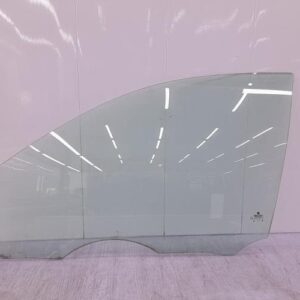 Vitre avant gauche SKODA FABIA 1 PHASE 1 BREAK Essence