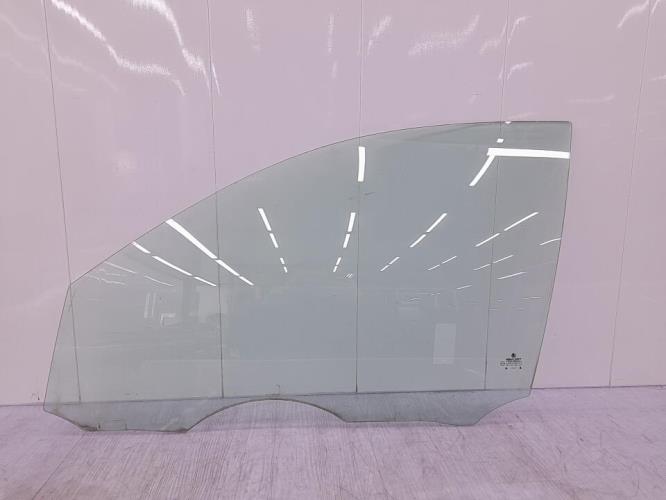 Vitre avant gauche SKODA FABIA 1 PHASE 1 BREAK Essence