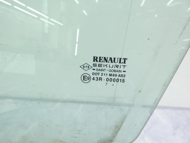 Vitre avant gauche RENAULT CLIO 2 PHASE 1 Diesel