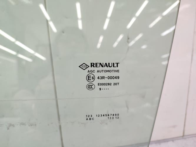 Vitre avant gauche RENAULT SCENIC 4 Diesel