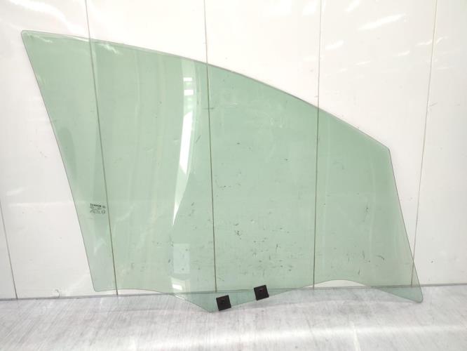 Vitre avant gauche RENAULT CLIO 4 PHASE 1