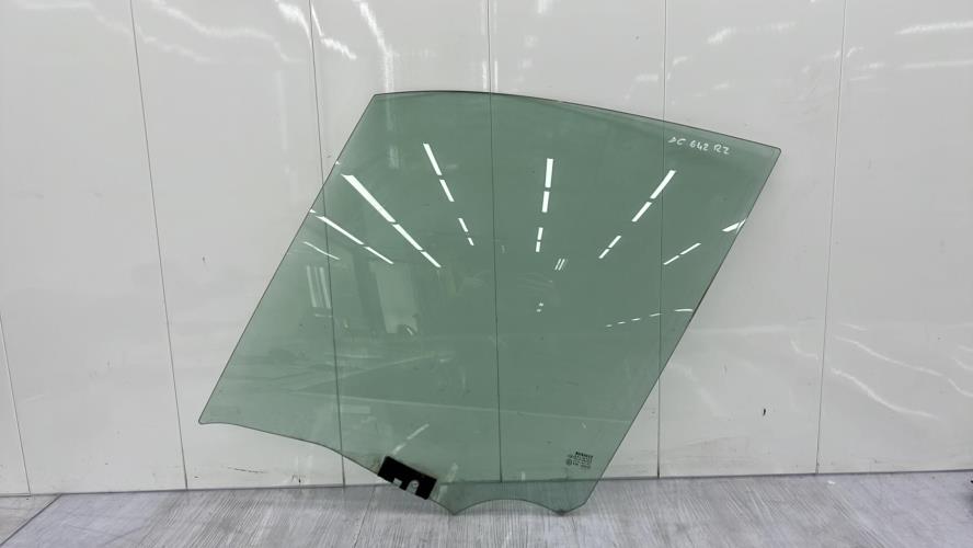 Vitre avant gauche RENAULT GRAND SCENIC 2 PHASE 2 Diesel