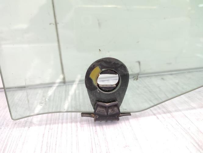 Vitre avant gauche RENAULT CLIO 3 PHASE 2 Diesel