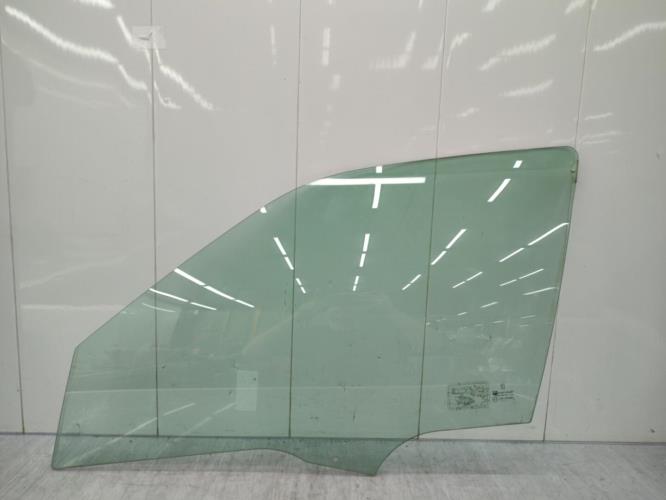 Vitre avant gauche PEUGEOT 406 PHASE 1 BREAK Diesel