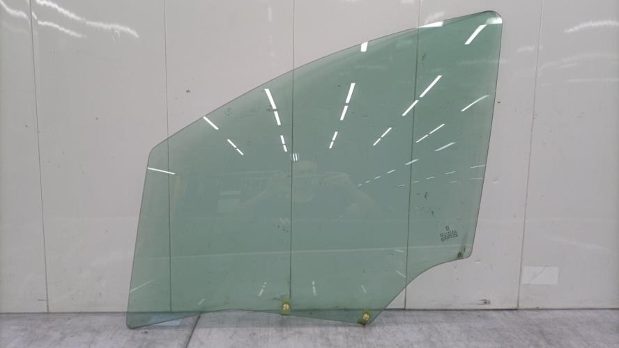 Vitre avant gauche PEUGEOT 307 PHASE 1 Diesel