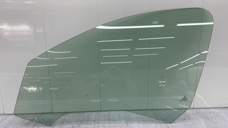 Vitre avant gauche PEUGEOT 206 PHASE 1 Essence