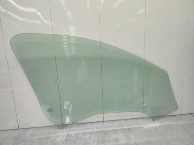 Vitre avant gauche PEUGEOT 206 PHASE 1 Essence
