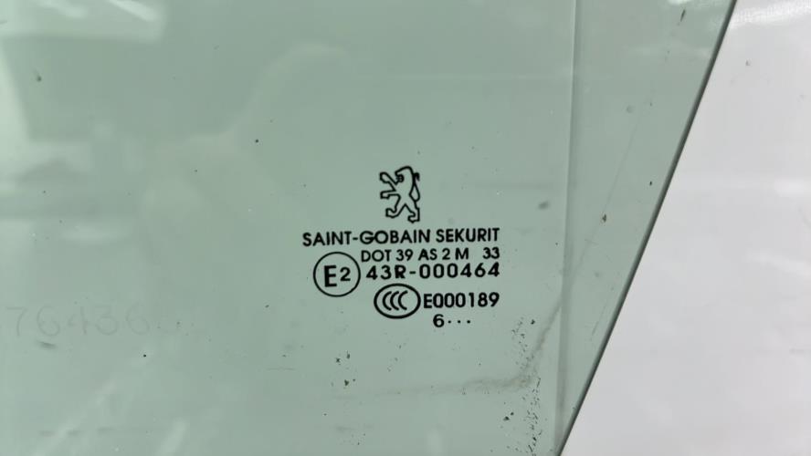 Vitre avant gauche PEUGEOT 206 PHASE 1 Diesel