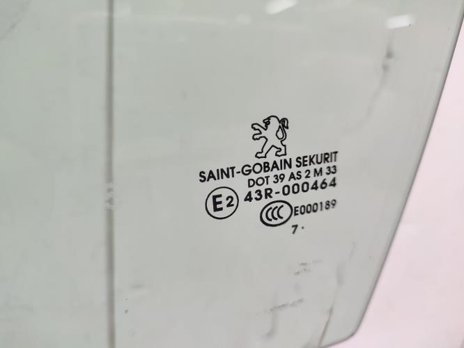 Vitre avant gauche PEUGEOT 207 PHASE 1 Diesel