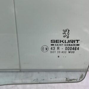 Vitre avant gauche PEUGEOT 206 PHASE 1 Diesel