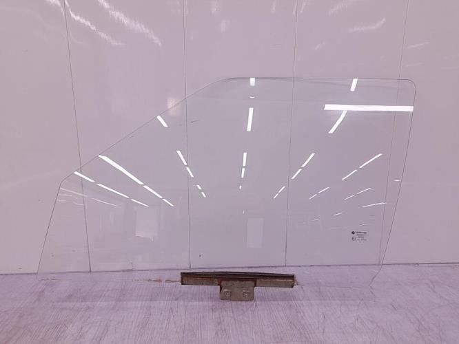 Vitre avant gauche CITROEN AX PHASE 1 Essence