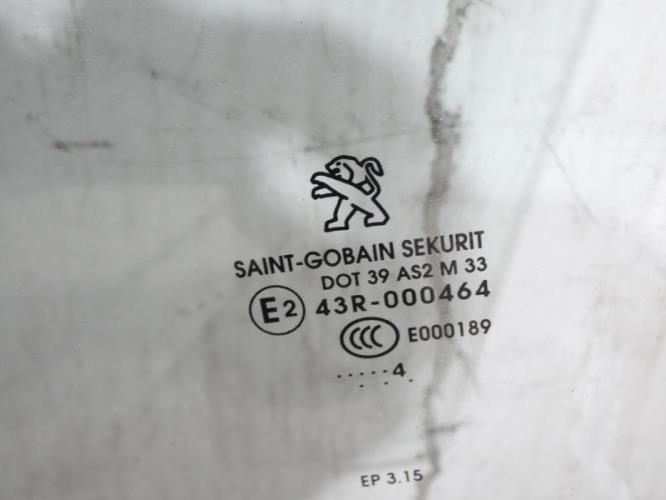 Vitre avant gauche PEUGEOT 208 1 PHASE 1 Diesel