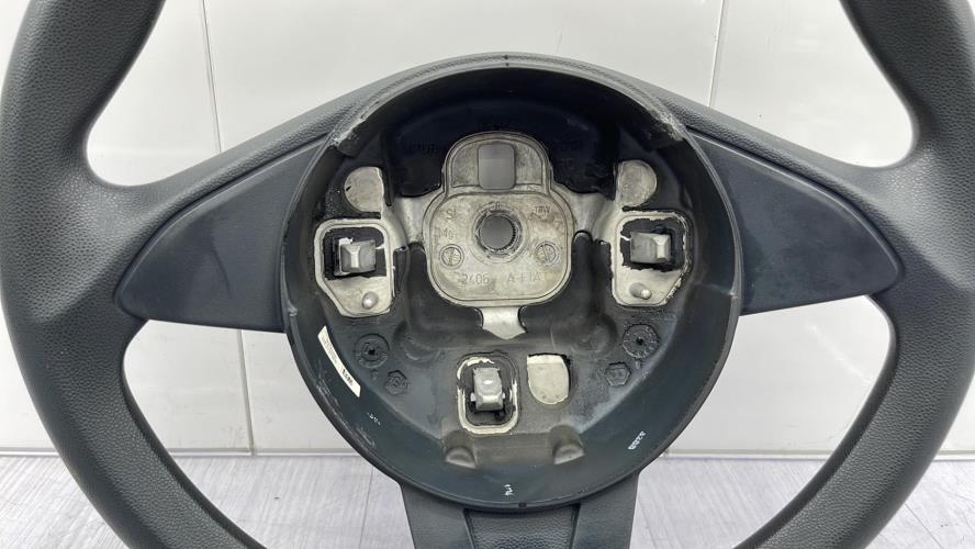 Volant FORD KA 2 PHASE 2 Essence