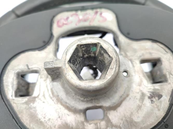 Volant FORD FIESTA 6 PHASE 2 Essence