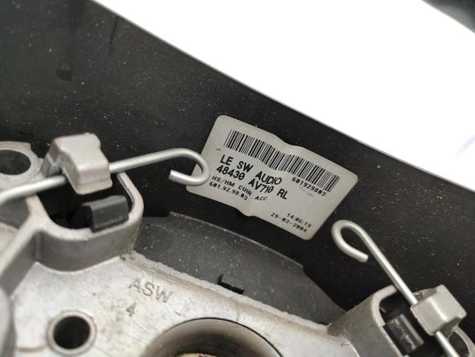 Volant NISSAN ALMERA TINO PHASE 2 Essence