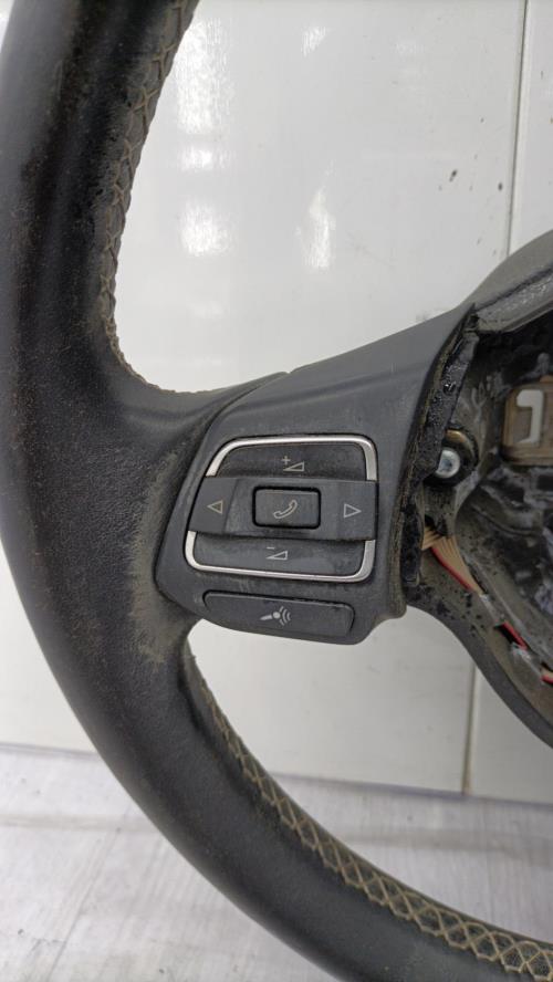 Volant VOLKSWAGEN POLO 5 PHASE 1 Essence