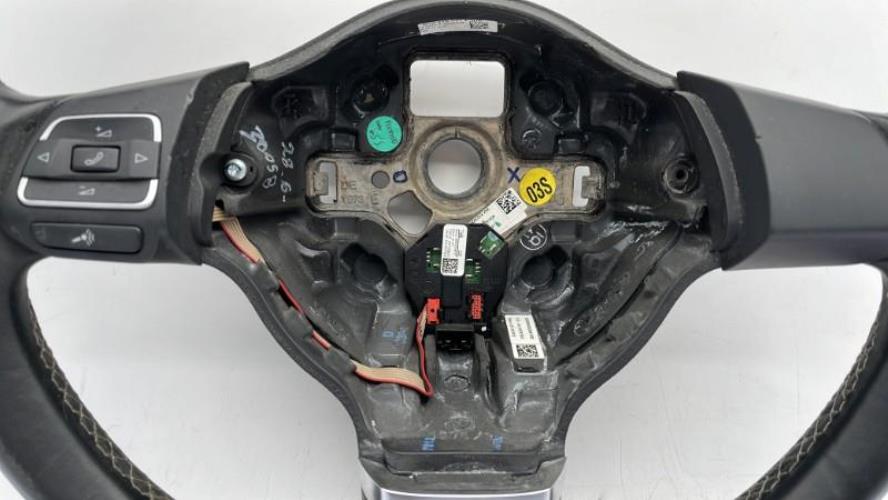 Volant VOLKSWAGEN POLO 5 PHASE 1 Essence