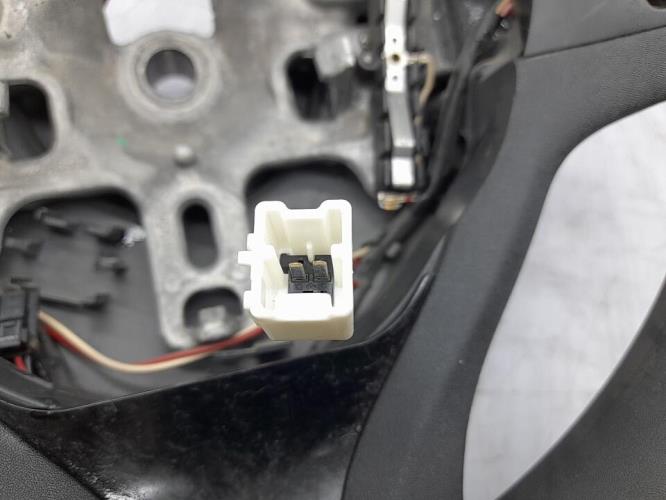 Volant RENAULT CLIO 4 PHASE 1