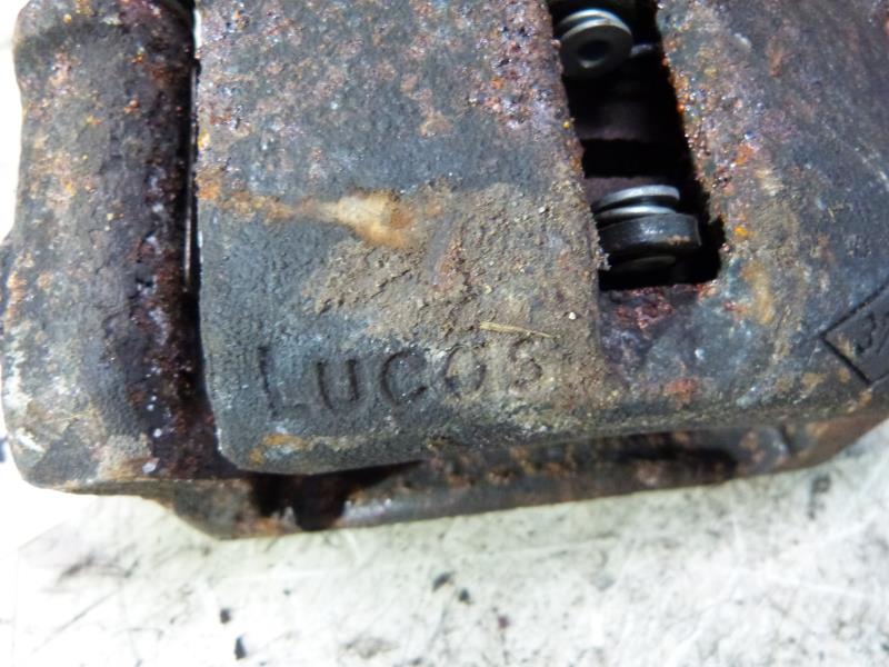 Etrier avant gauche (freinage) DACIA SANDERO 1 Essence/GPL