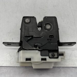 Serrure de hayon RENAULT SCENIC 2 PHASE 2 Diesel
