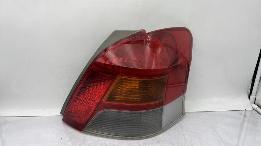 Feu arriere principal droit (feux) TOYOTA YARIS 2 PHASE 1 Diesel
