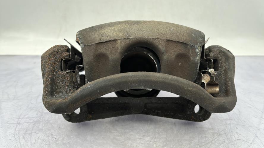 Etrier avant gauche (freinage) NISSAN JUKE 1 PHASE 1 Diesel