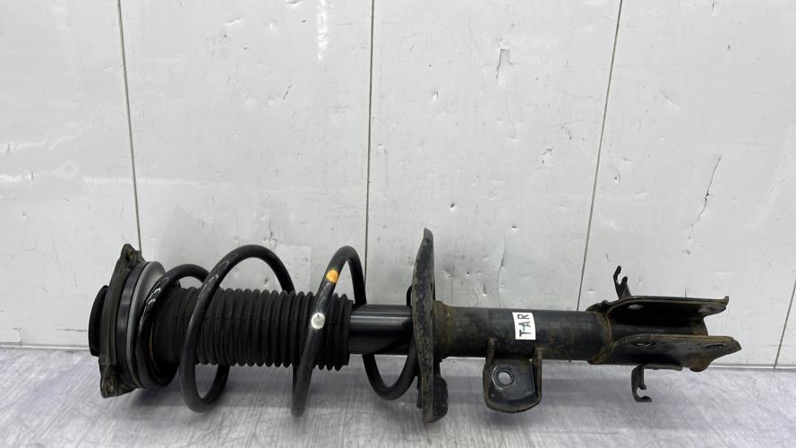 Amortisseur avant droit NISSAN JUKE 1 PHASE 1 Diesel