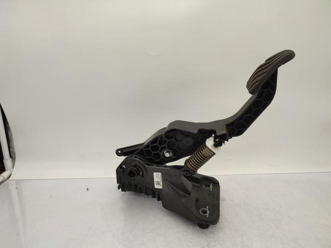 Pedale d'embrayage RENAULT CLIO 5 PHASE 1 Essence