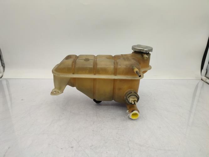 Vase d'expansion MERCEDES 190 W201 PHASE 1 Diesel