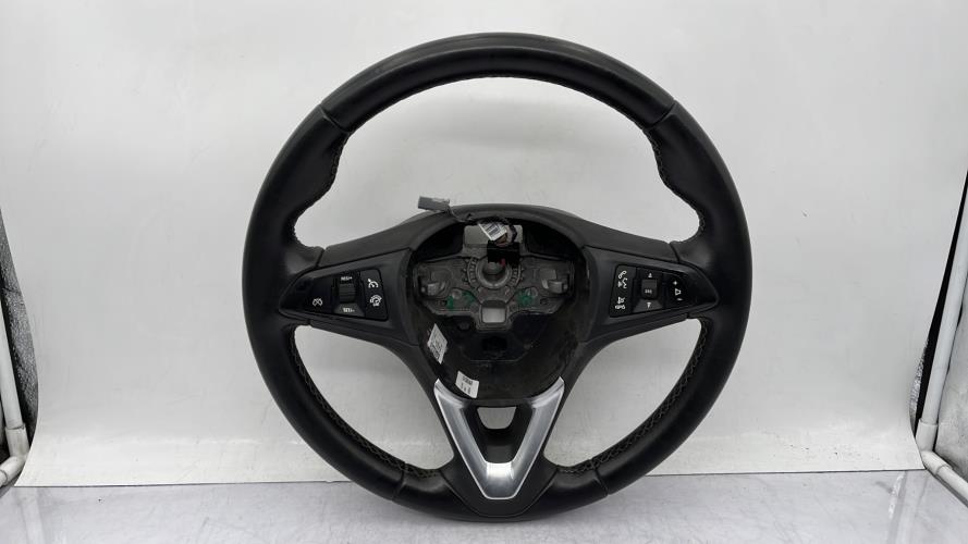 Volant OPEL CORSA E Essence