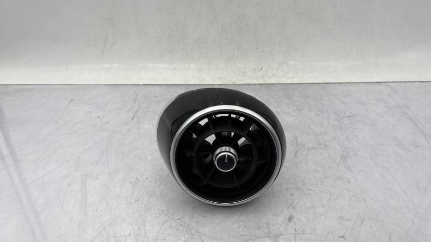 Aerateur tableau de bord avant droit AUDI A1 1 PHASE 1 Diesel